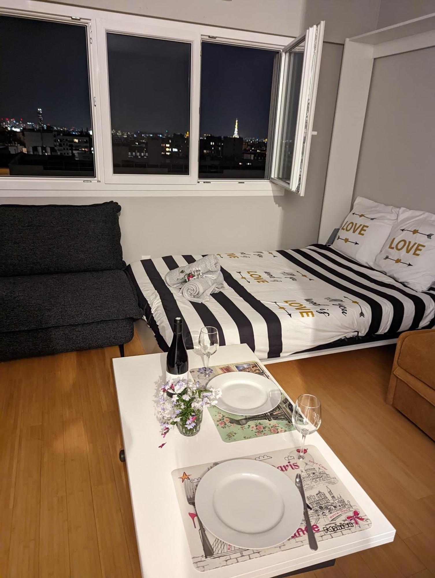 Charming Studio With Eiffel View Paris Exterior foto